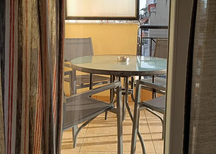 Apartamento Kalvou Flat2 *